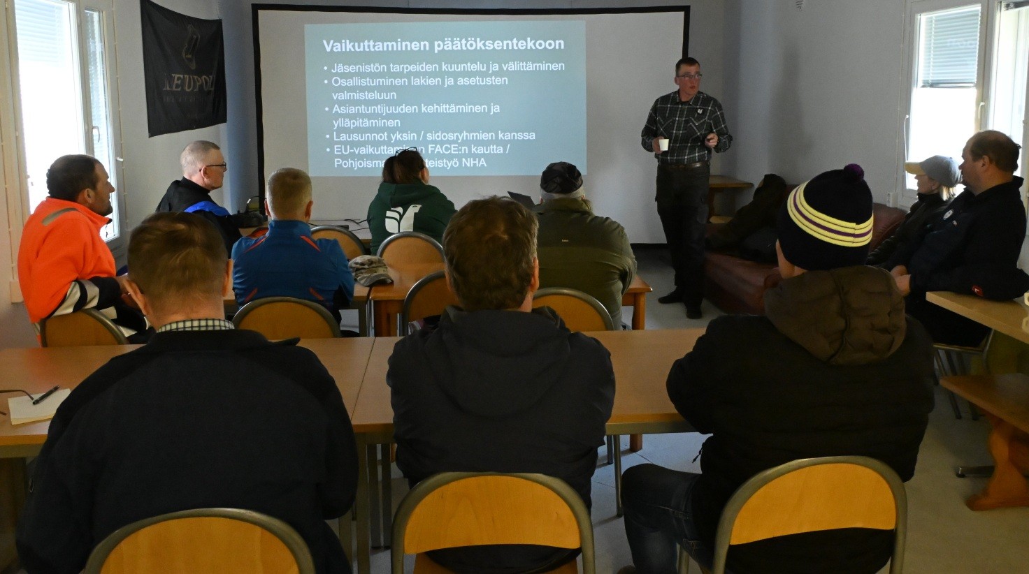 Marko Laineen esitelmä edunvalvonnasta 8.5.2026 Tarpisella