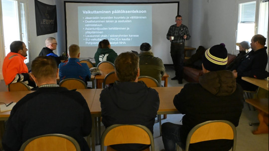 Marko Laineen esitelmä edunvalvonnasta 8.5.2026 Tarpisella